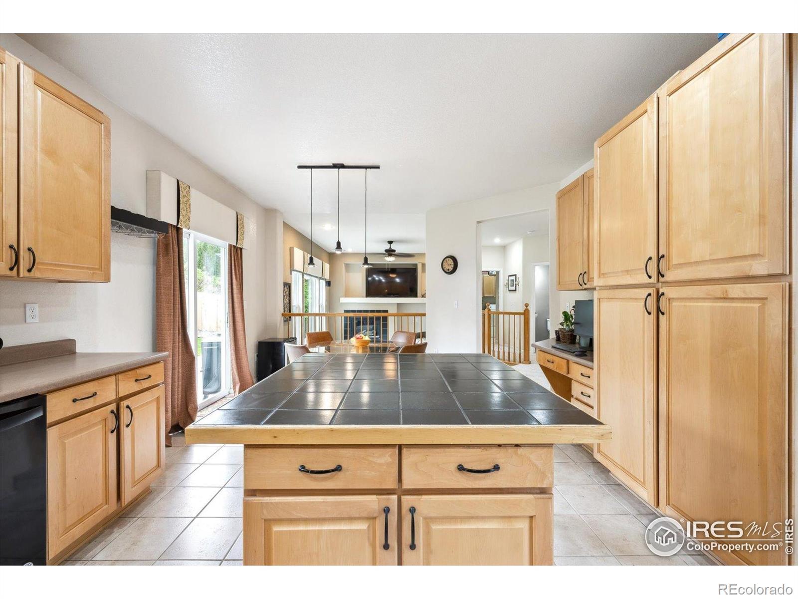 MLS Image #12 for 13560  detroit street,thornton, Colorado