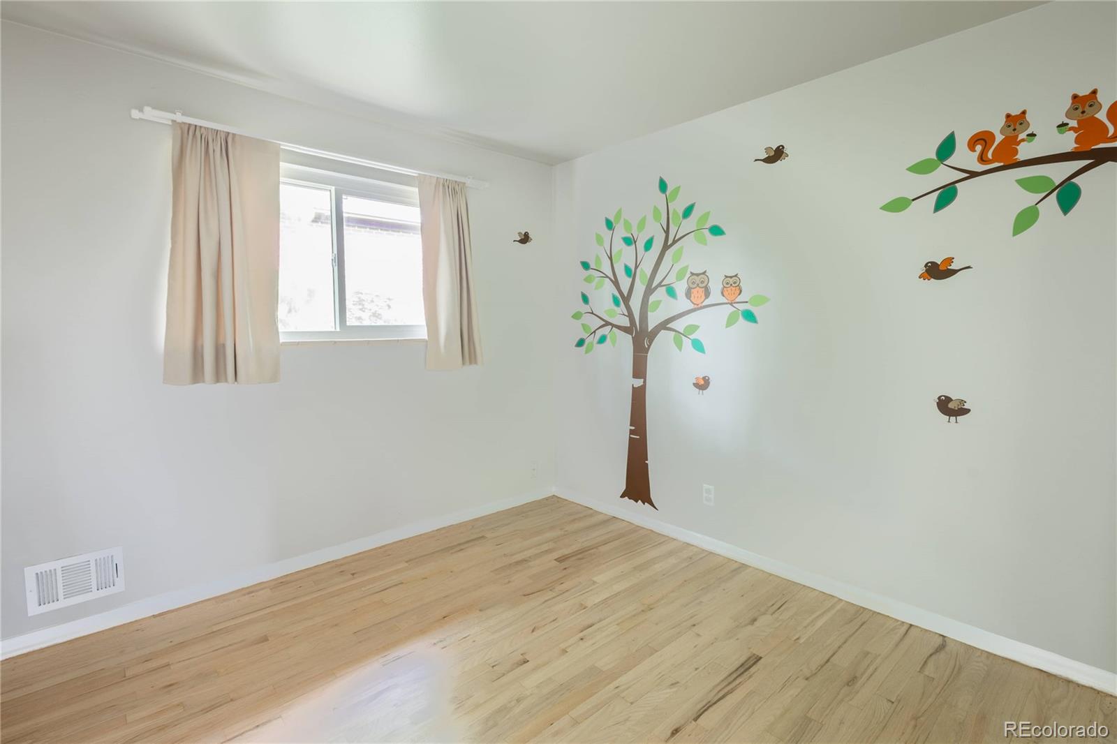 MLS Image #28 for 654 s shoshone street,denver, Colorado