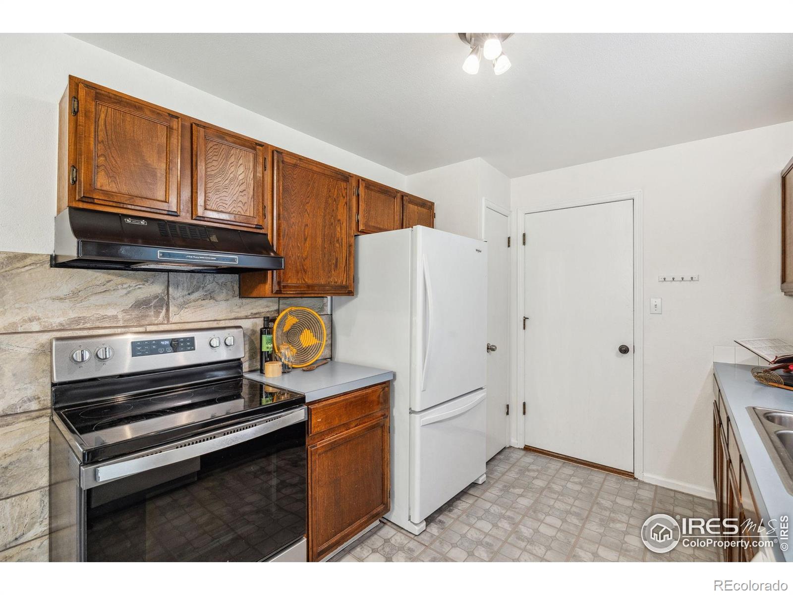 MLS Image #12 for 2525  antelope road,fort collins, Colorado