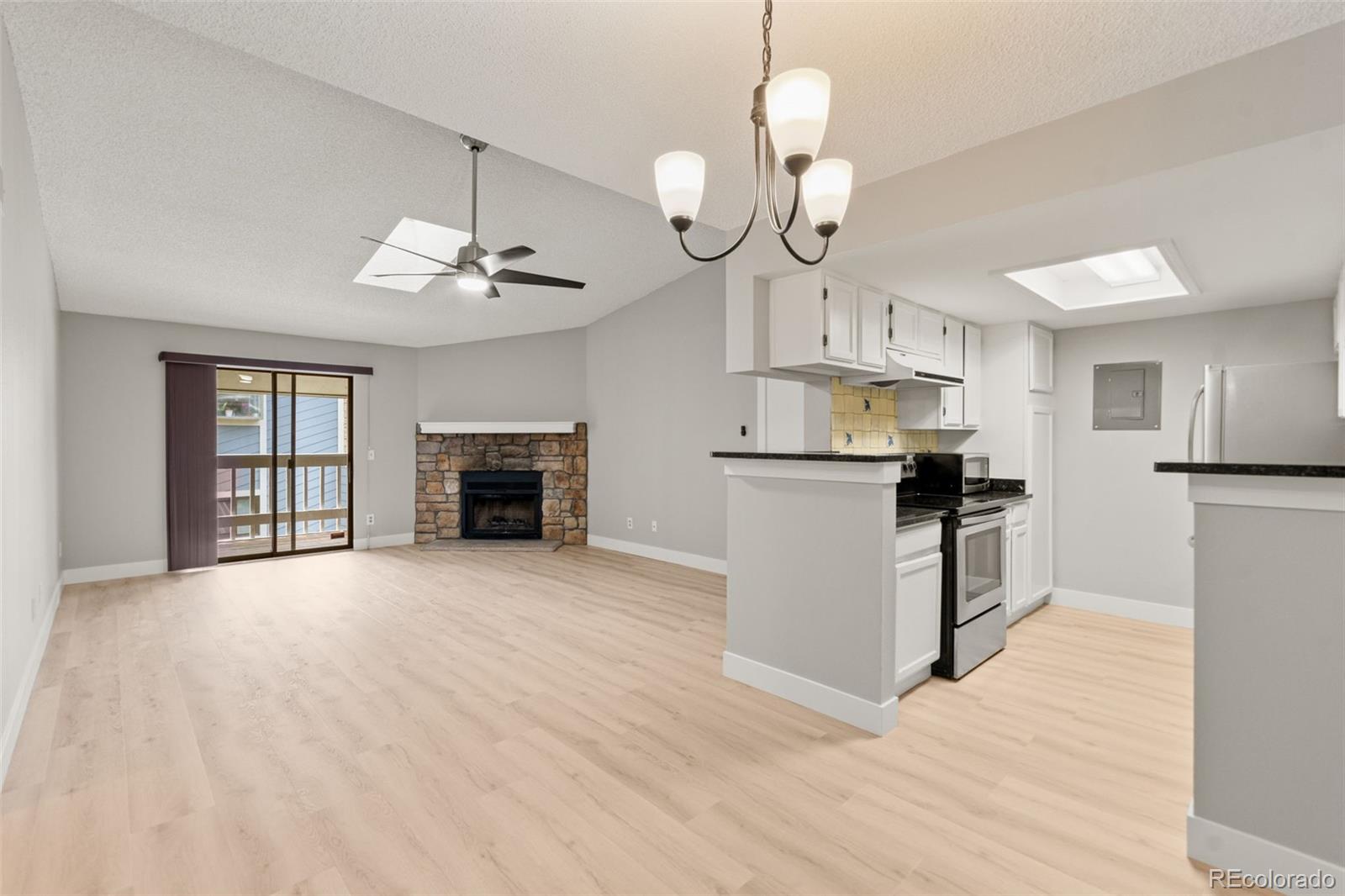 MLS Image #4 for 8600 e alameda avenue 22-208,denver, Colorado