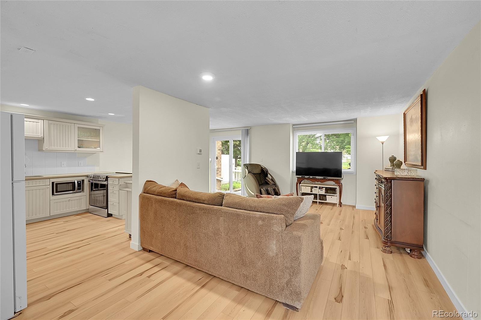 MLS Image #4 for 2840 s kenton court,aurora, Colorado