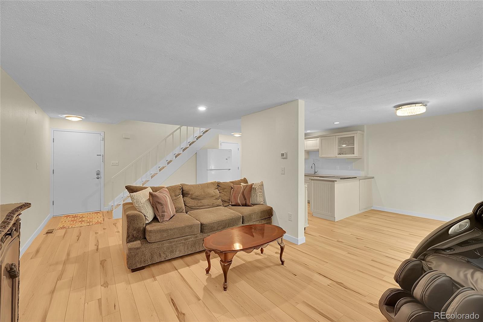 MLS Image #5 for 2840 s kenton court,aurora, Colorado