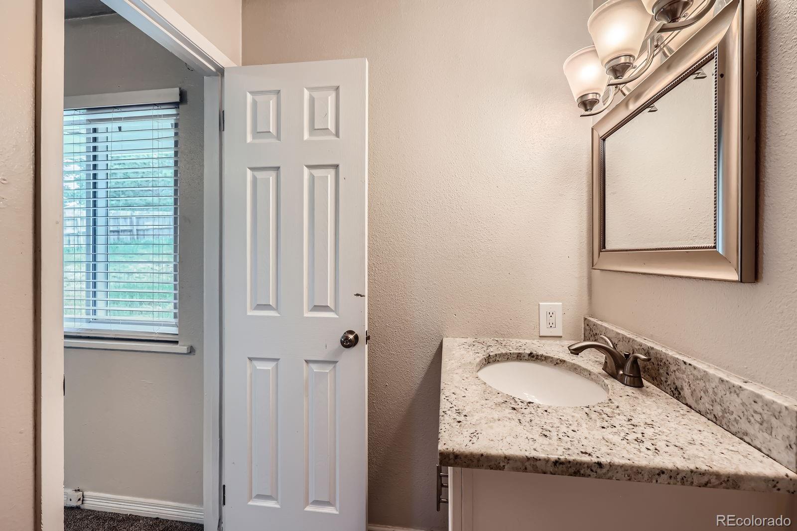 MLS Image #16 for 679 s pearl street,elizabeth, Colorado