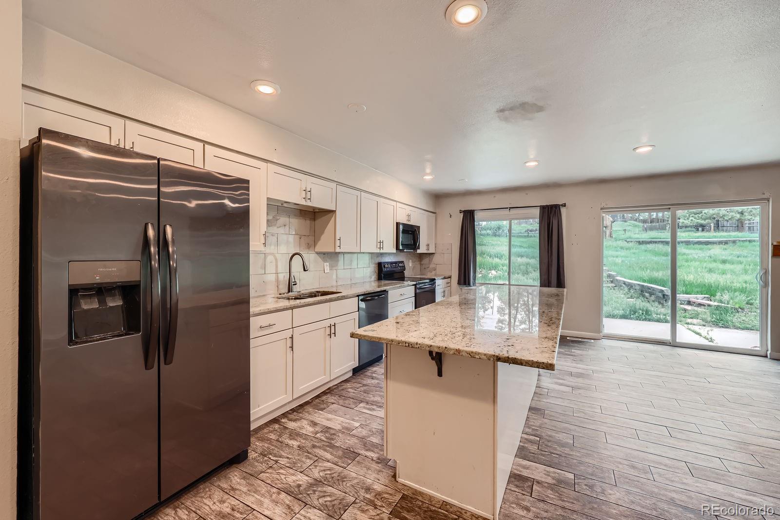 MLS Image #2 for 679 s pearl street,elizabeth, Colorado