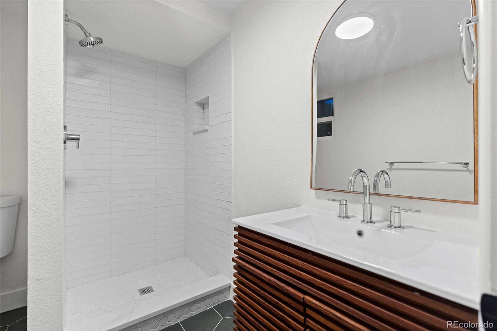 MLS Image #30 for 7036 s apache street,littleton, Colorado