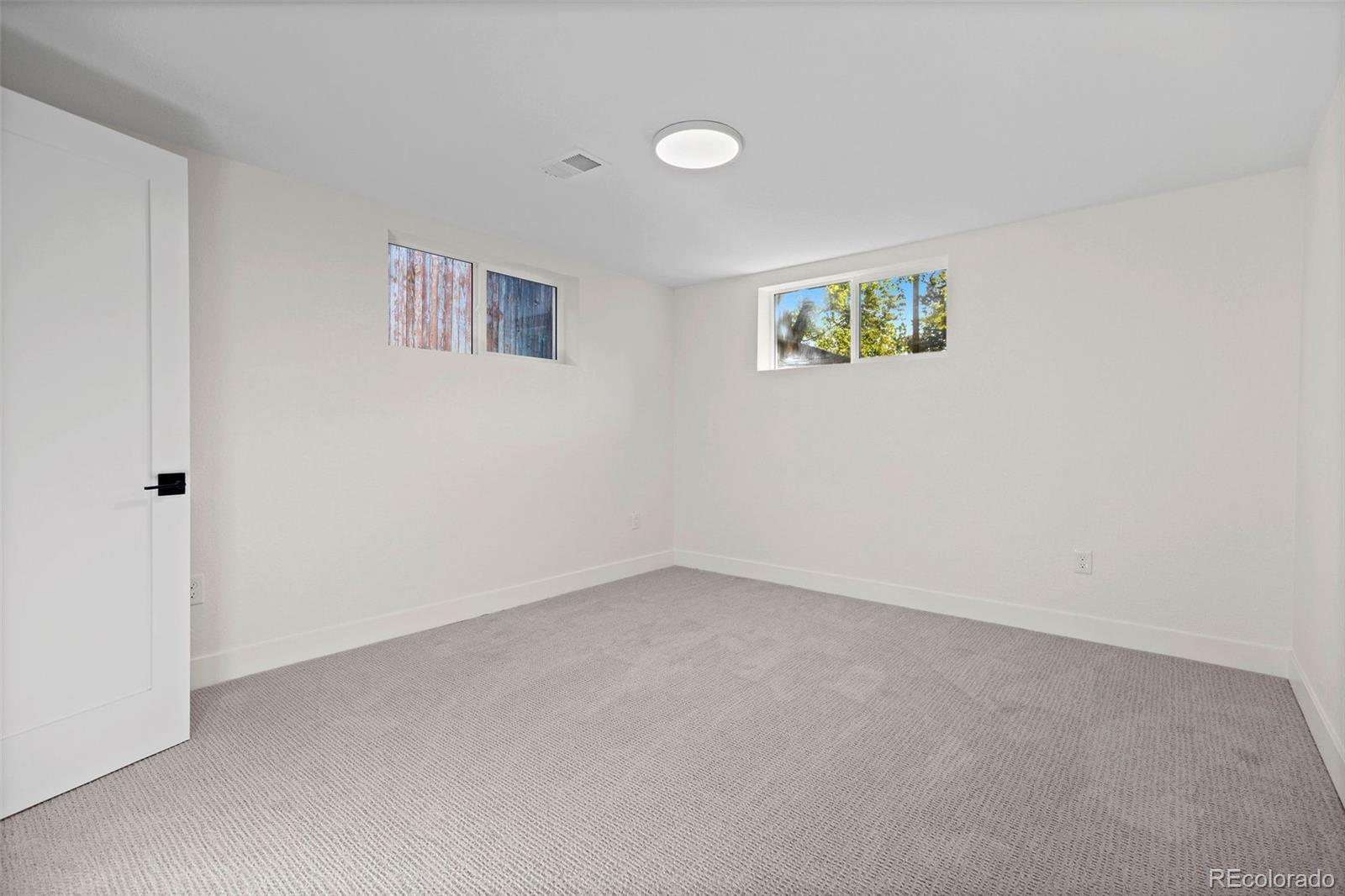 MLS Image #32 for 7036 s apache street,littleton, Colorado