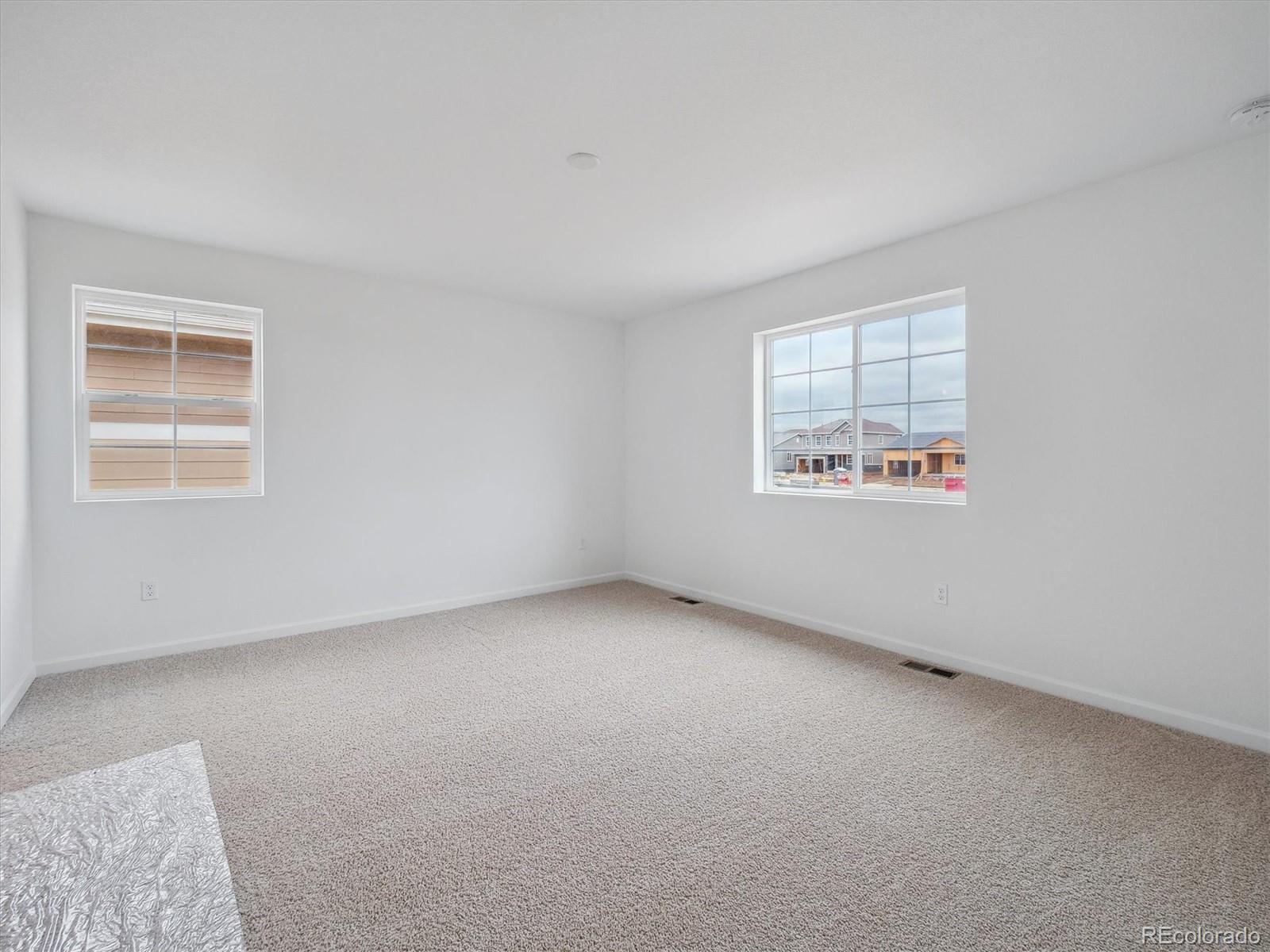 MLS Image #14 for 24777 e 40th avenue,aurora, Colorado
