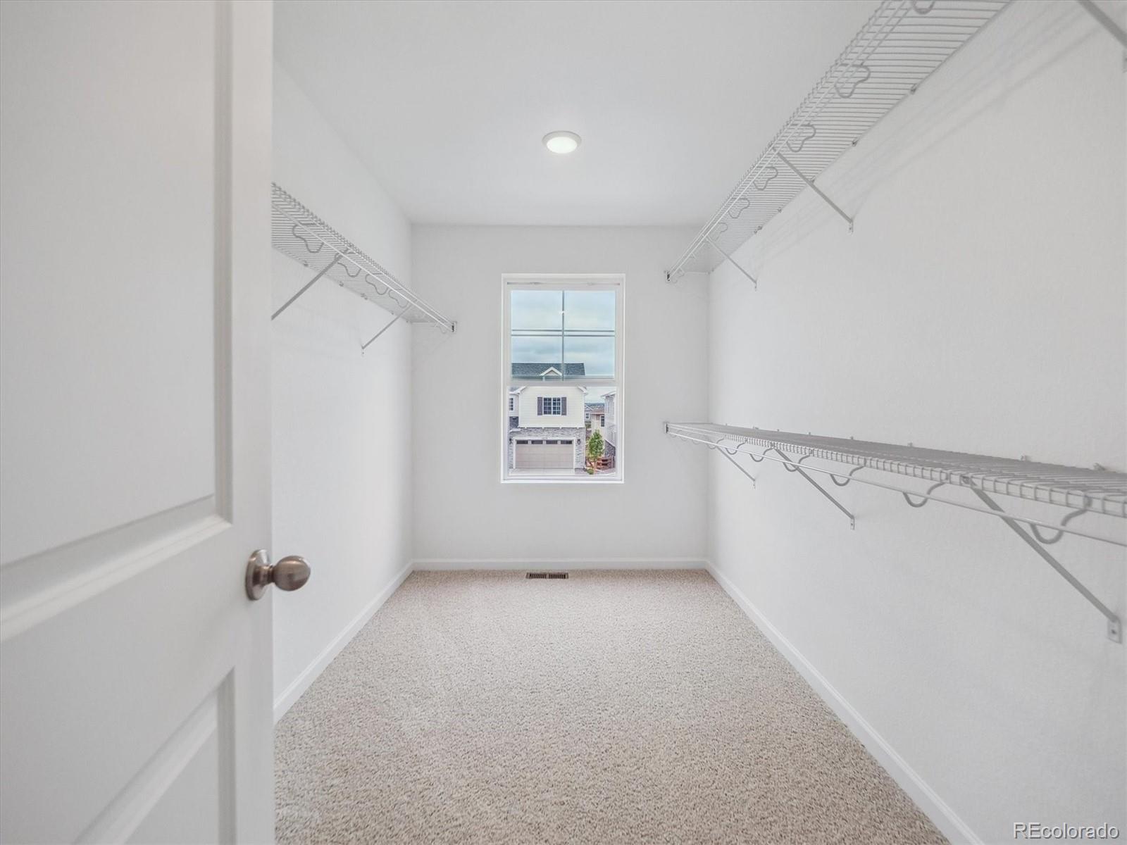 MLS Image #16 for 24777 e 40th avenue,aurora, Colorado
