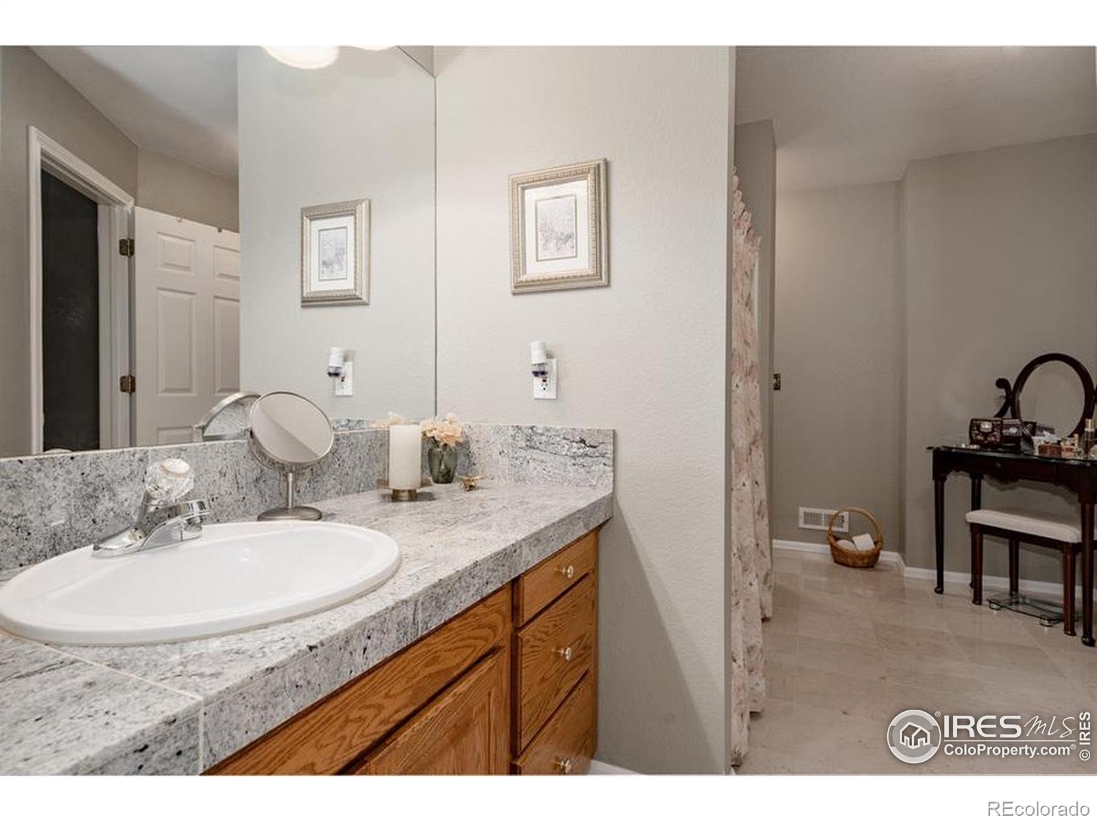 MLS Image #17 for 957  logan court,loveland, Colorado
