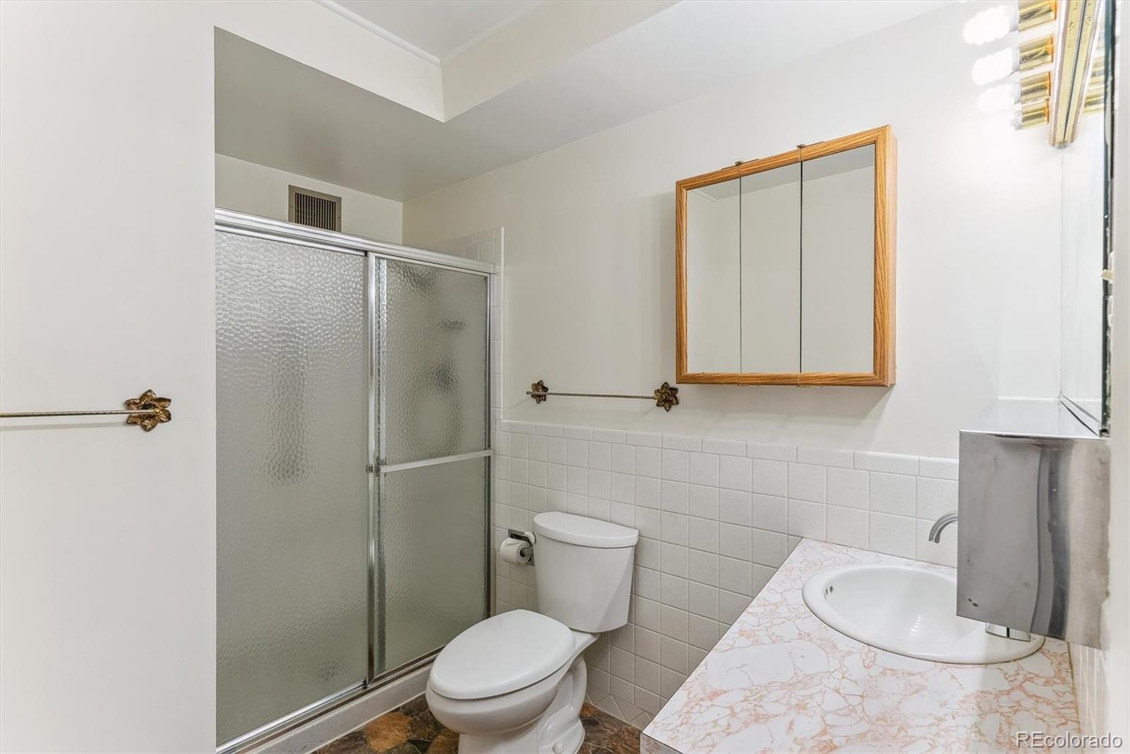 MLS Image #15 for 620 s alton way,denver, Colorado