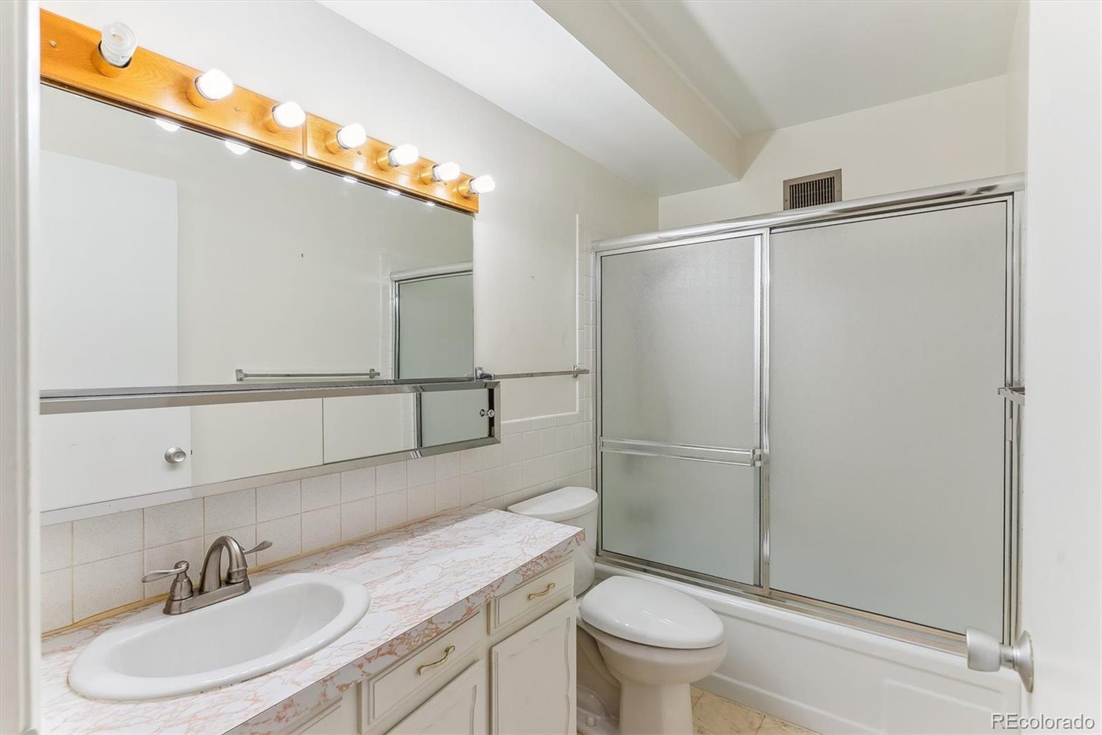 MLS Image #17 for 620 s alton way,denver, Colorado