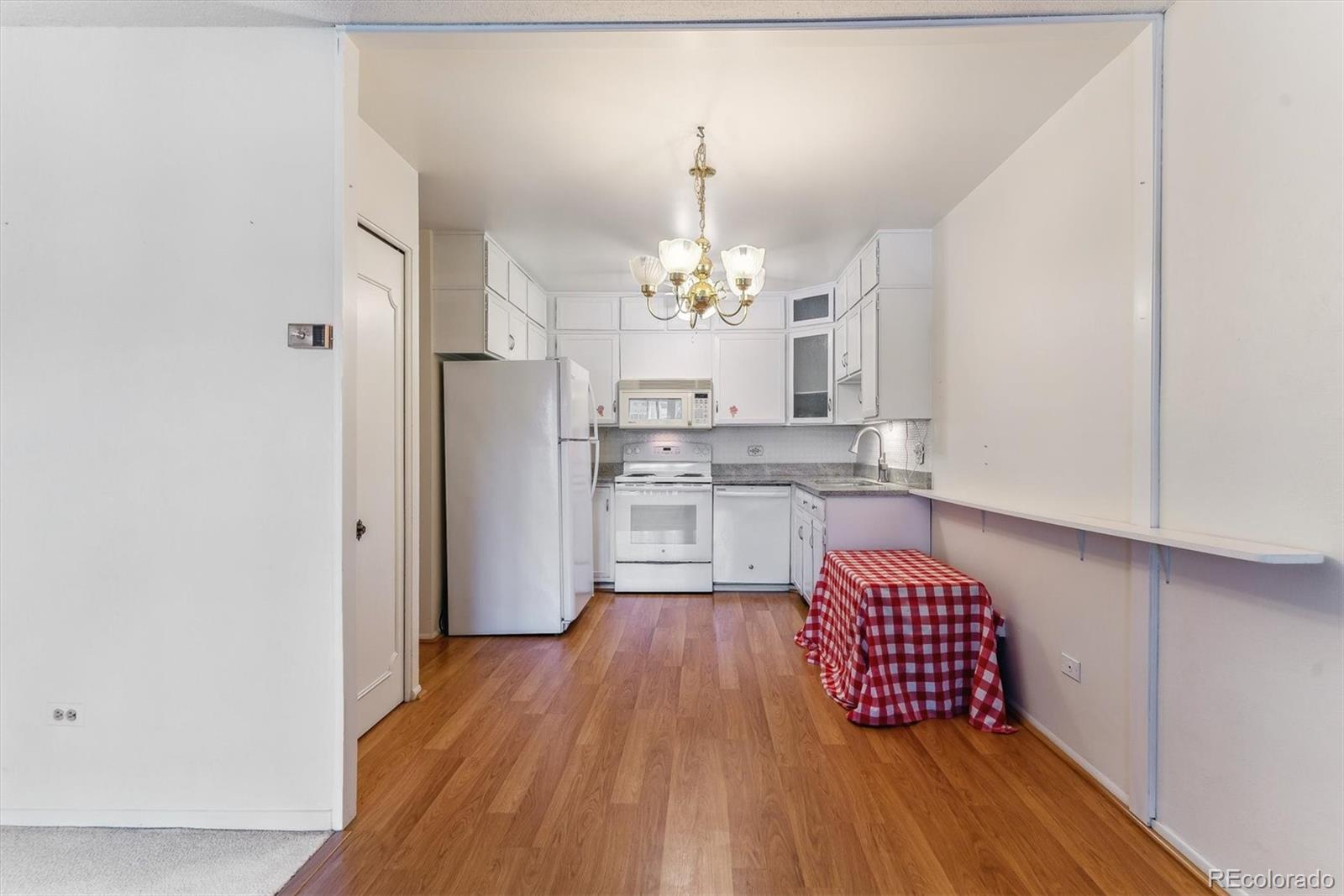 MLS Image #8 for 620 s alton way,denver, Colorado