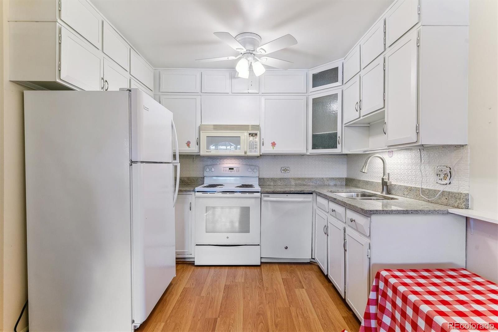 MLS Image #9 for 620 s alton way,denver, Colorado