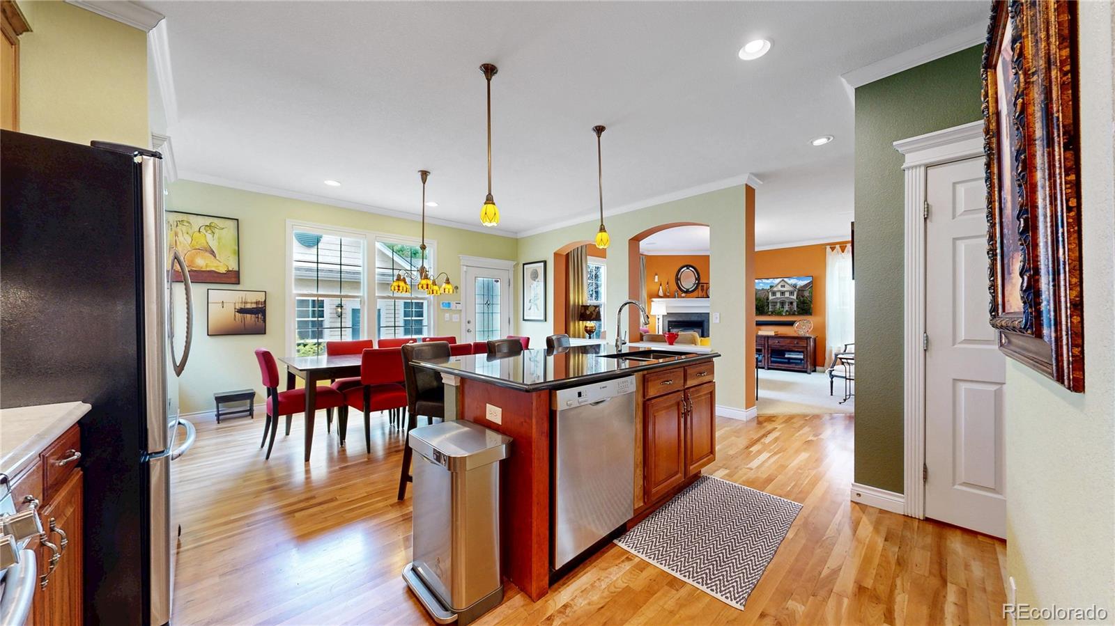 MLS Image #11 for 2334  yosemite street,denver, Colorado