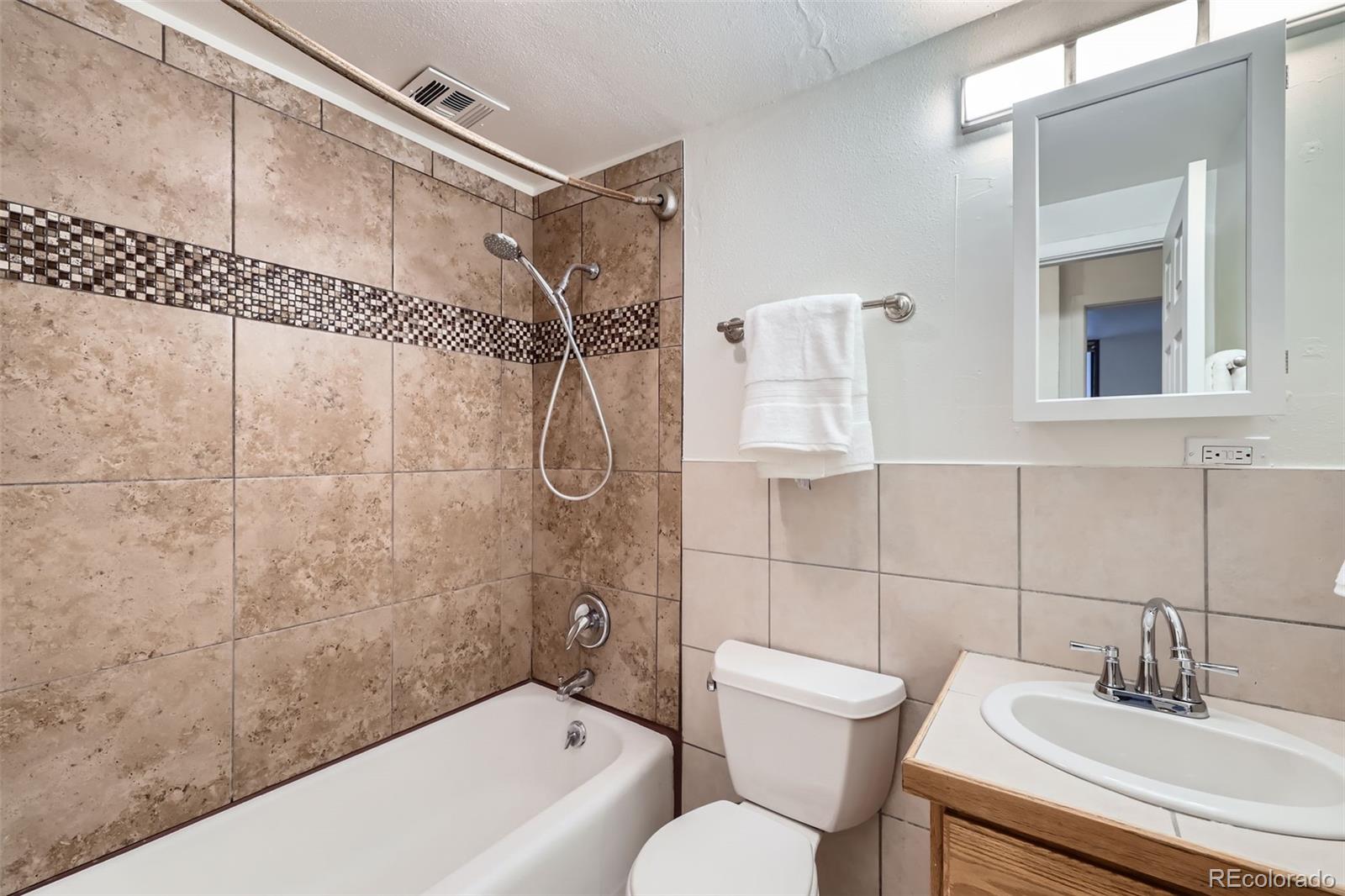 MLS Image #17 for 830 n sherman street,denver, Colorado