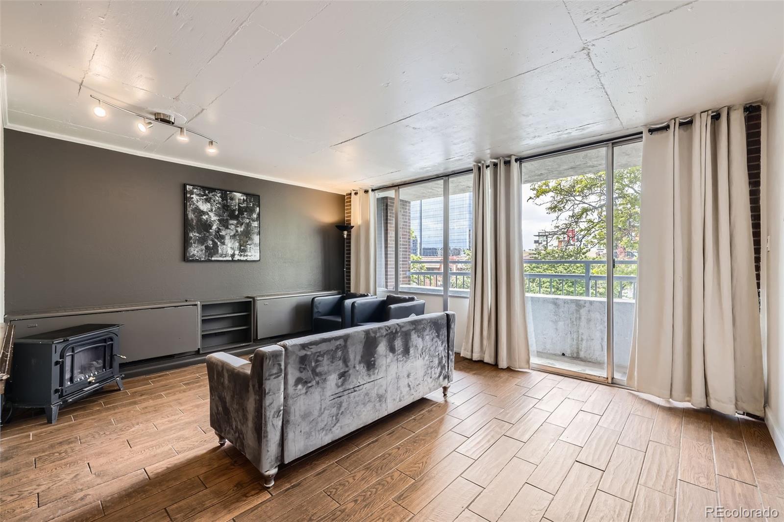 MLS Image #4 for 830 n sherman street,denver, Colorado