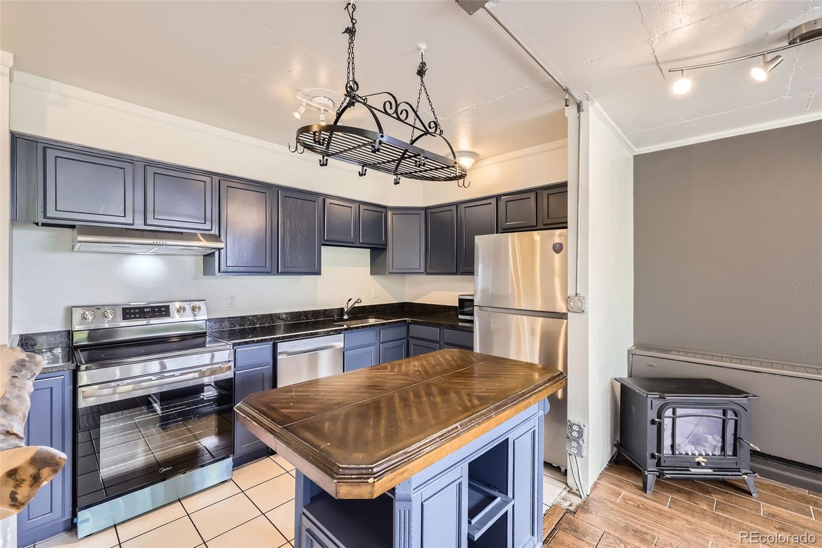 MLS Image #6 for 830 n sherman street,denver, Colorado