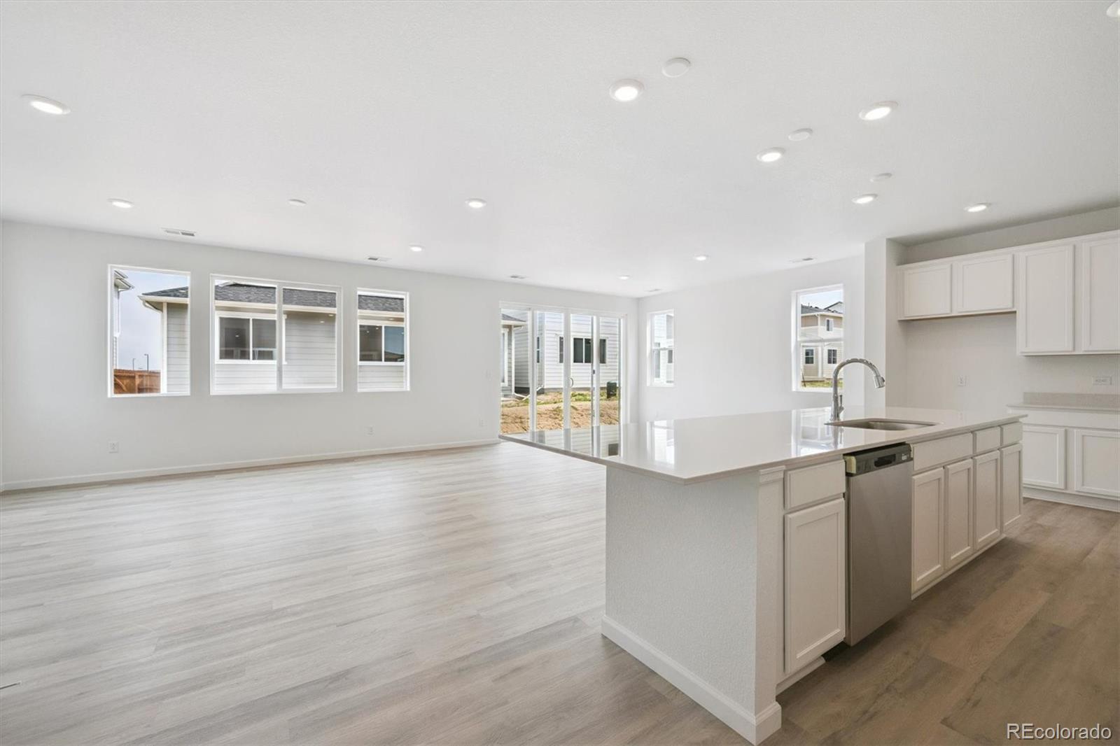 MLS Image #5 for 45915  wood thrush avenue,bennett, Colorado