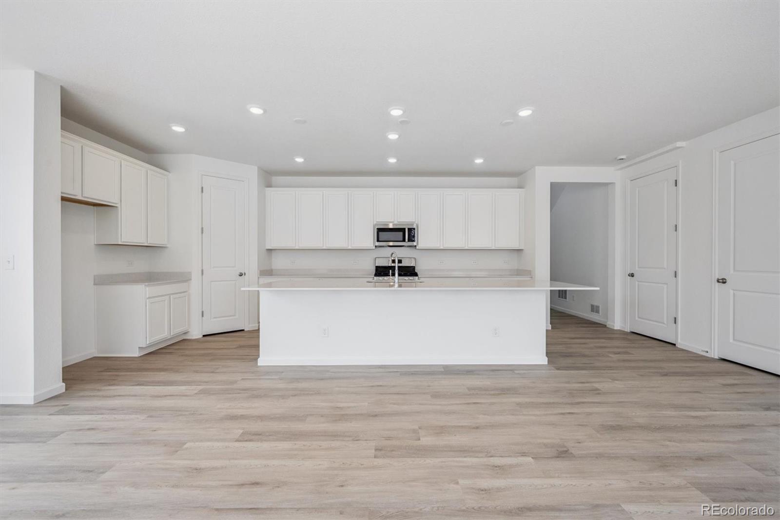 MLS Image #7 for 45915  wood thrush avenue,bennett, Colorado