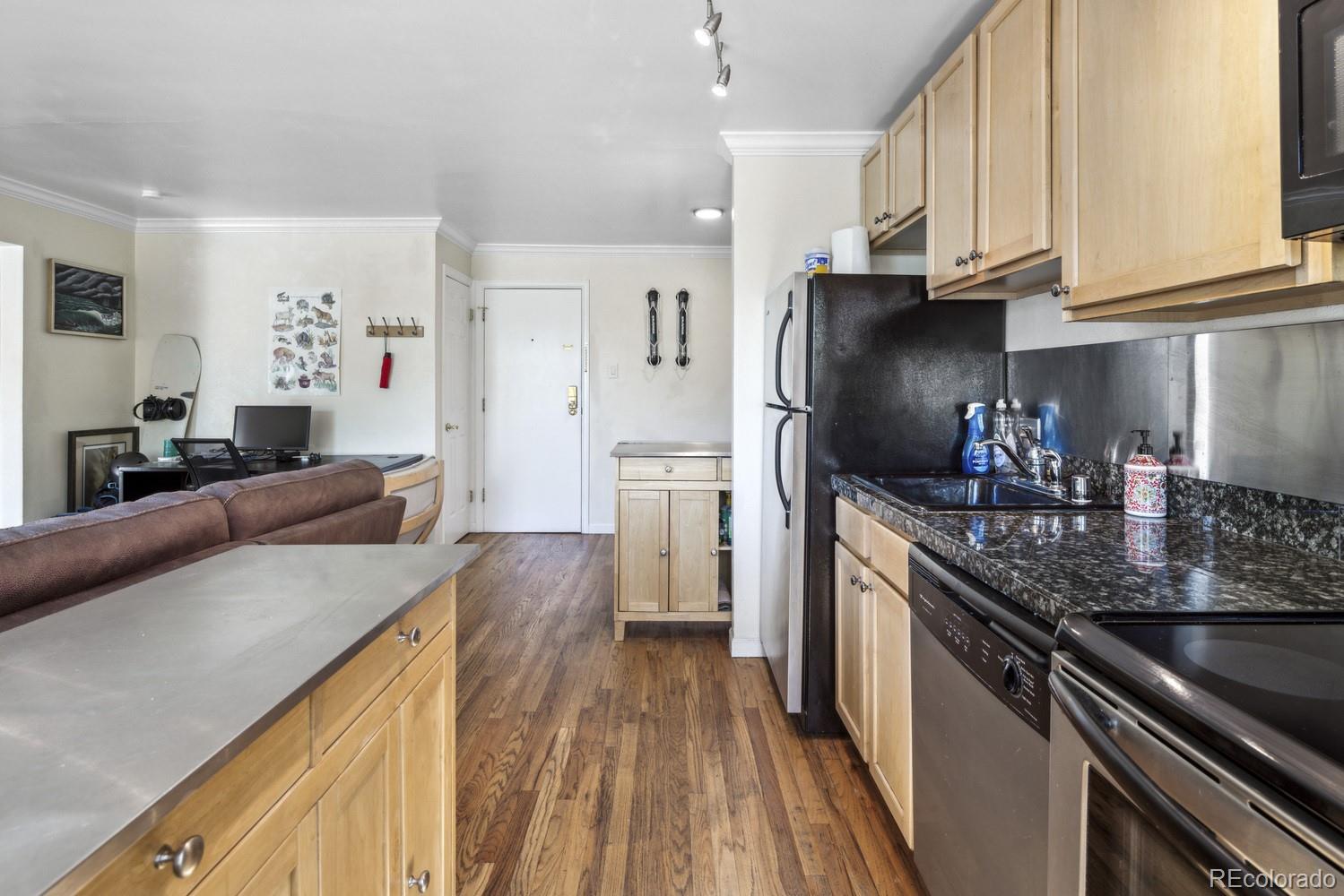MLS Image #7 for 1450  albion street 206,denver, Colorado