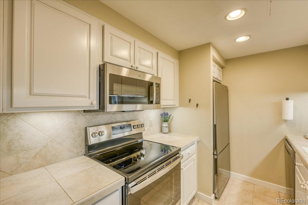 MLS Image #9 for 22097  saints john road,keystone, Colorado