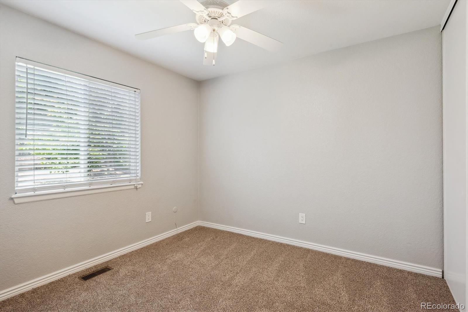 MLS Image #11 for 15440 e oberlin place,aurora, Colorado