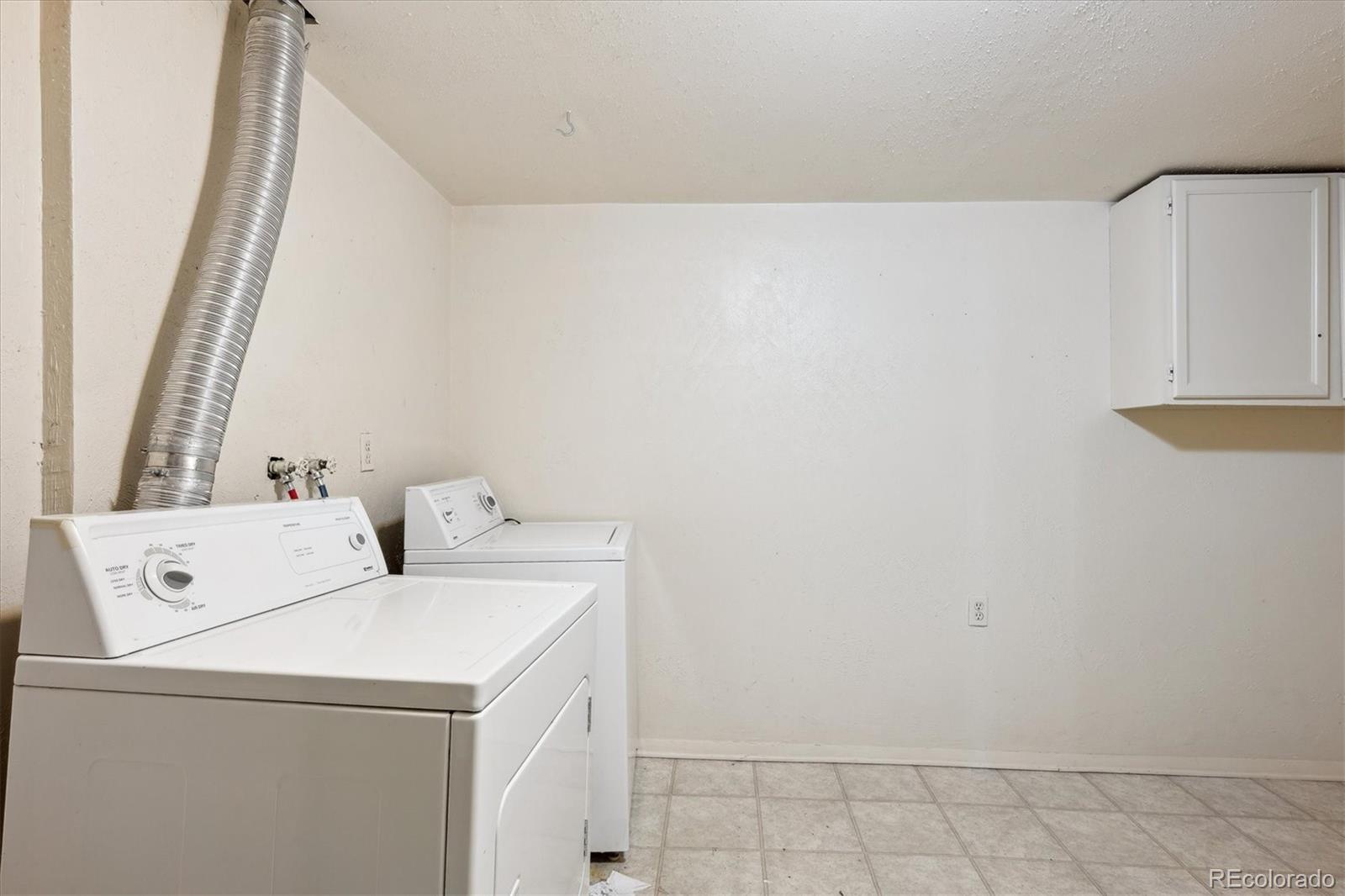 MLS Image #17 for 15440 e oberlin place,aurora, Colorado