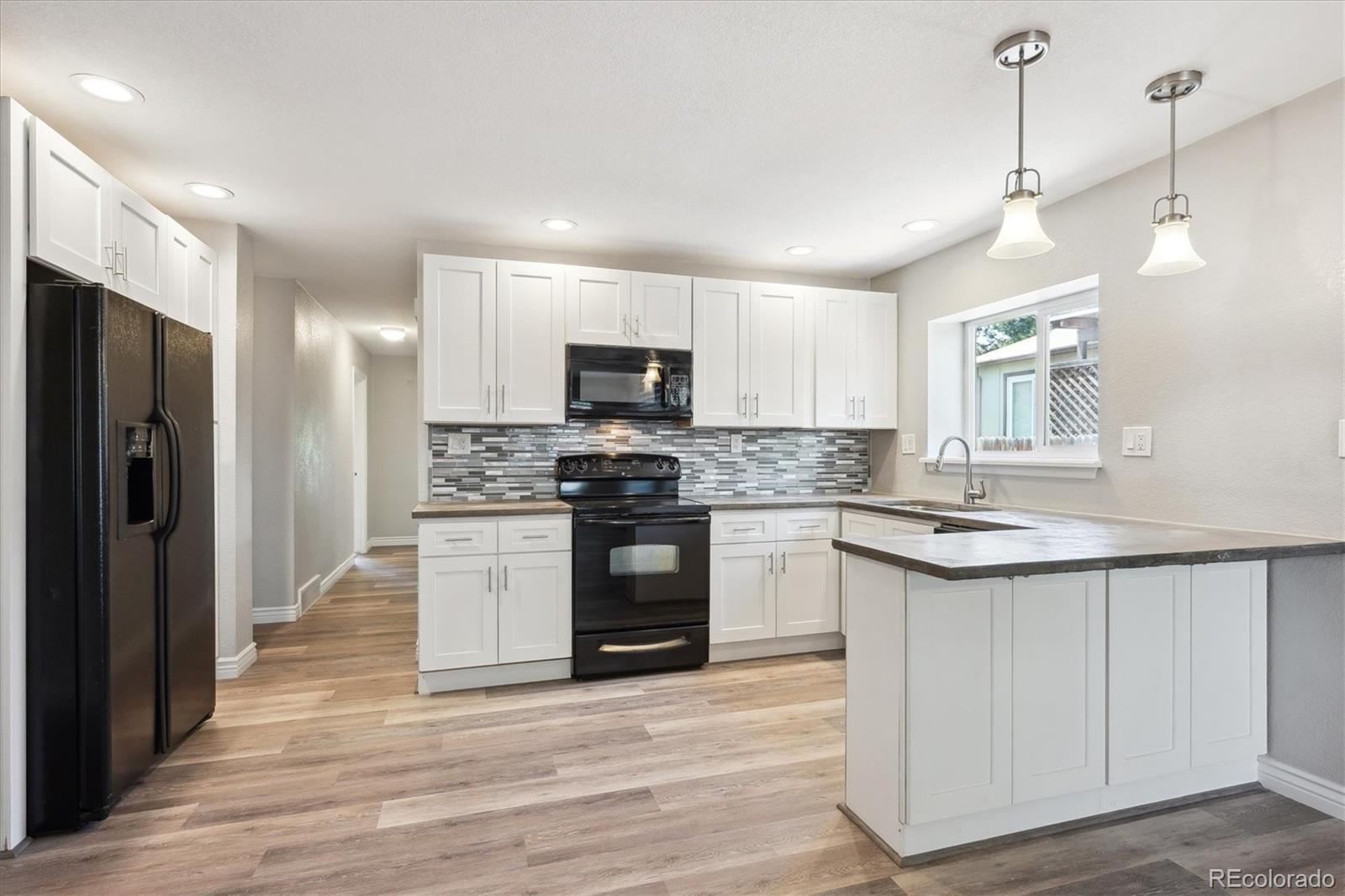 MLS Image #4 for 15440 e oberlin place,aurora, Colorado