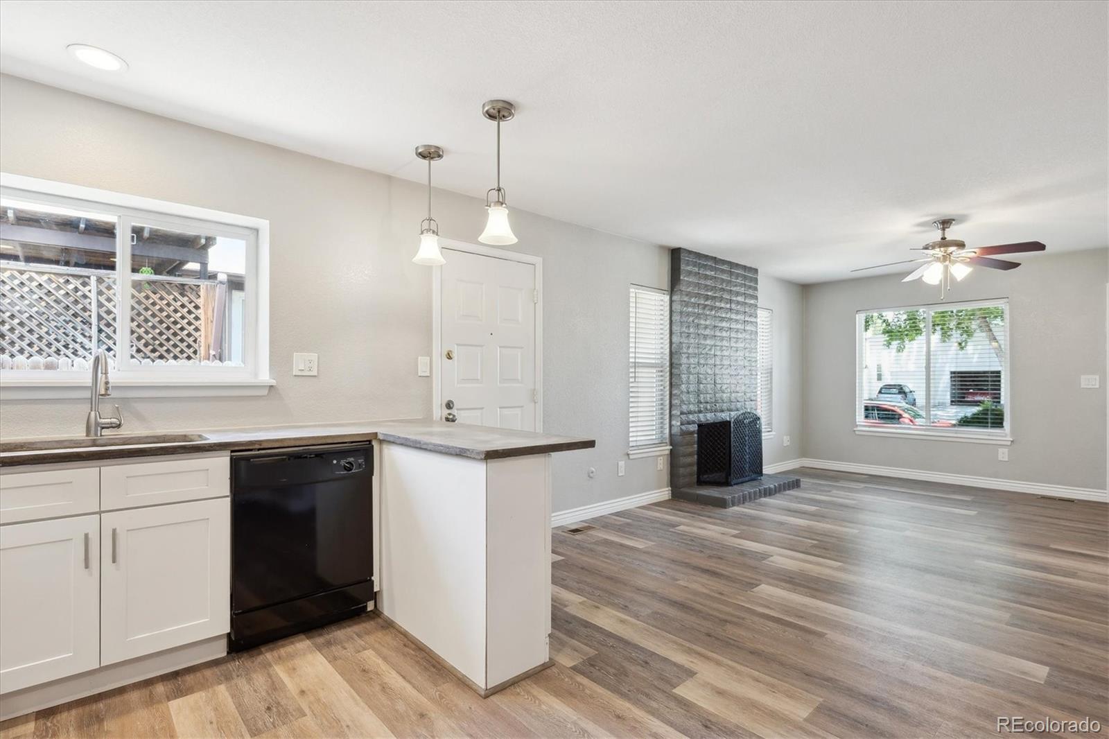 MLS Image #6 for 15440 e oberlin place,aurora, Colorado