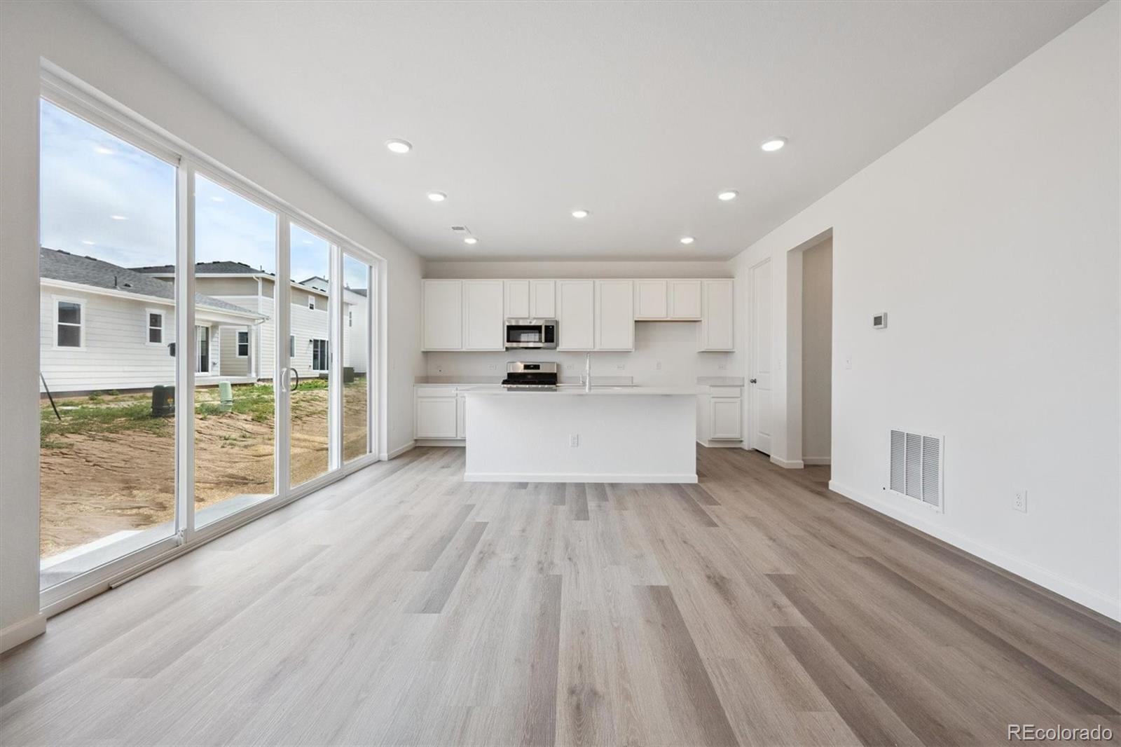 MLS Image #6 for 45921  wood thrush avenue,bennett, Colorado