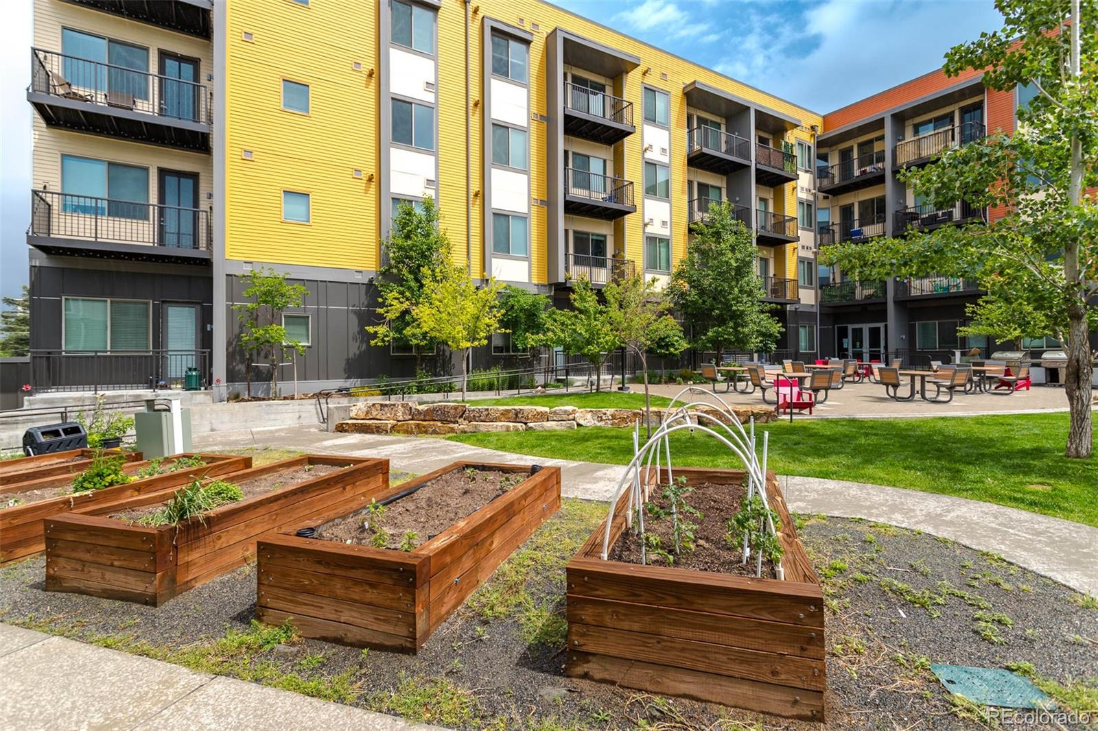 MLS Image #22 for 2829 w 53rd avenue,denver, Colorado