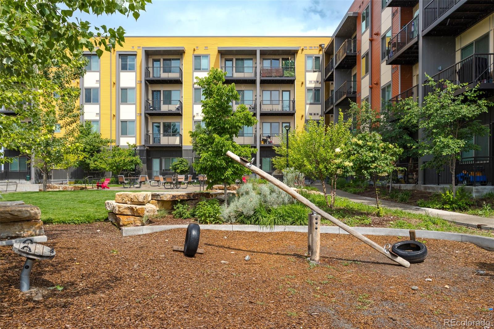MLS Image #24 for 2829 w 53rd avenue,denver, Colorado
