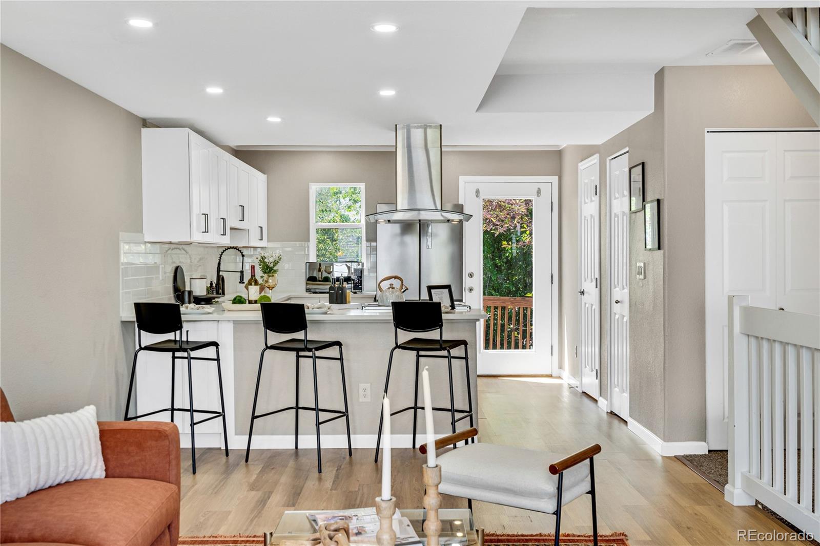 MLS Image #2 for 6382 w byers place ,lakewood, Colorado