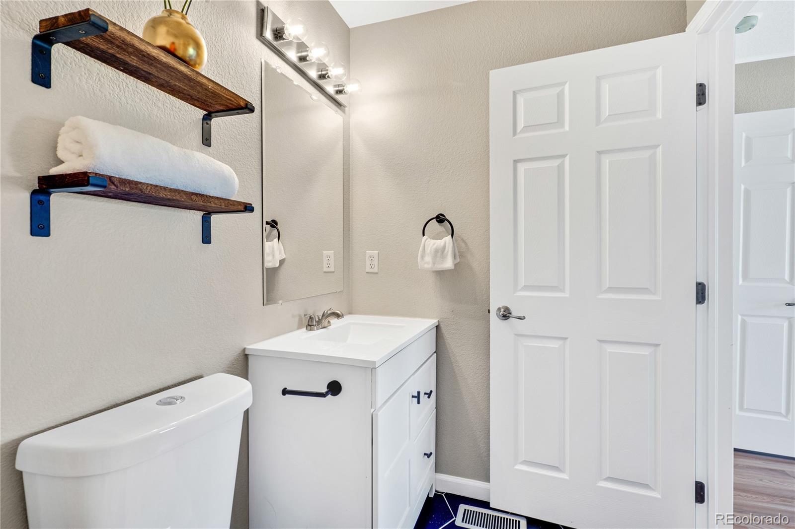 MLS Image #28 for 6382 w byers place ,lakewood, Colorado