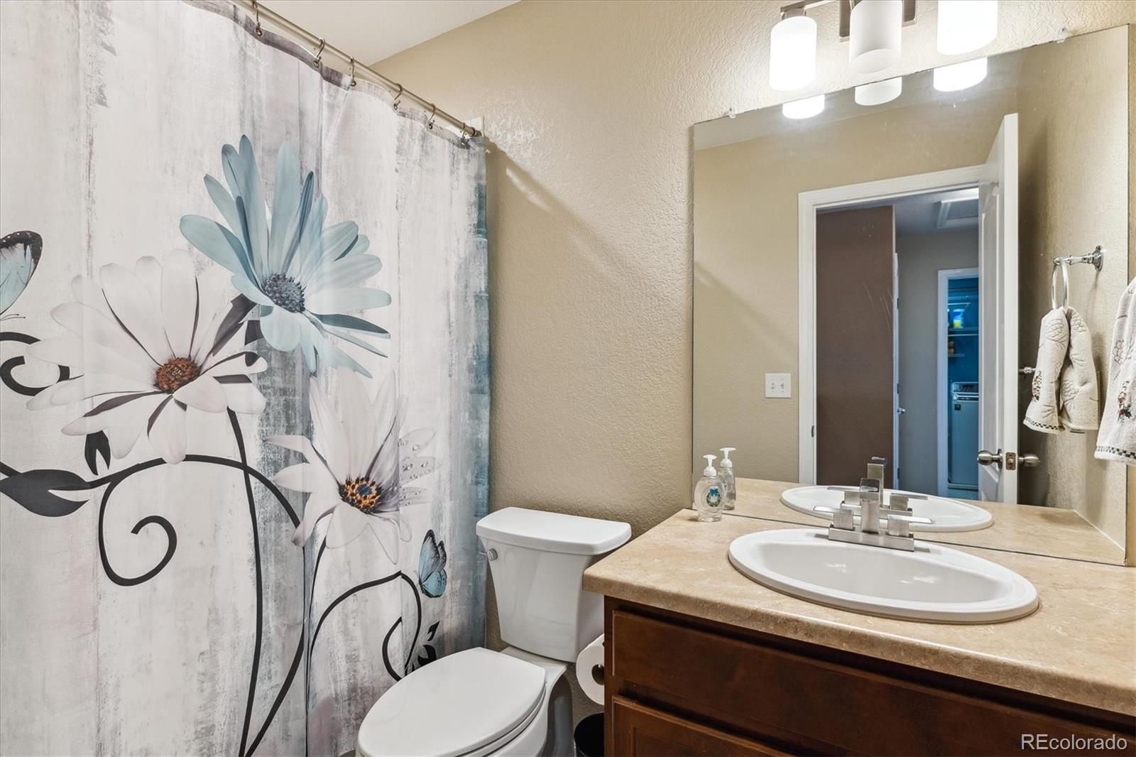 MLS Image #17 for 25850 e 3rd avenue,aurora, Colorado