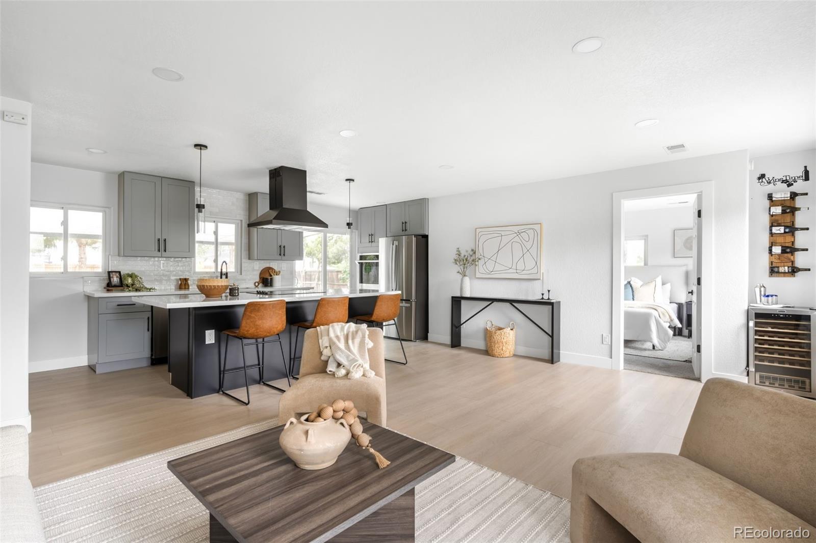 MLS Image #4 for 3065 s eudora street,denver, Colorado