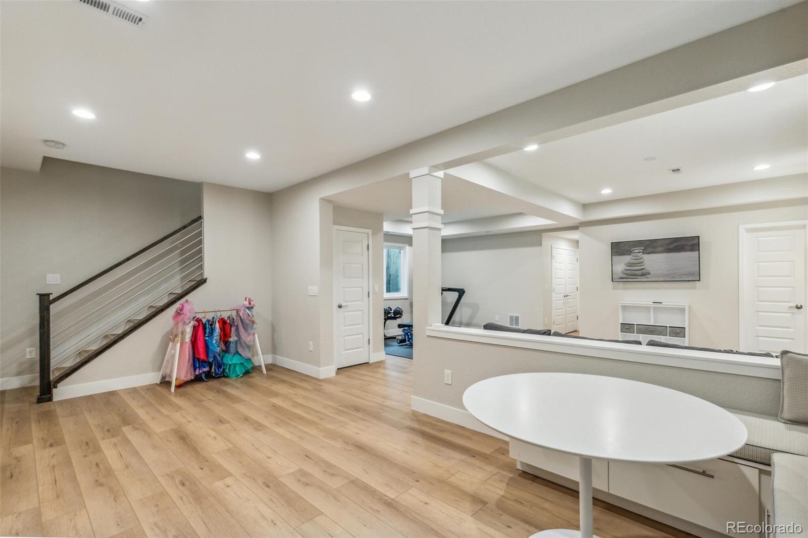 MLS Image #32 for 9244 e 37th avenue,denver, Colorado