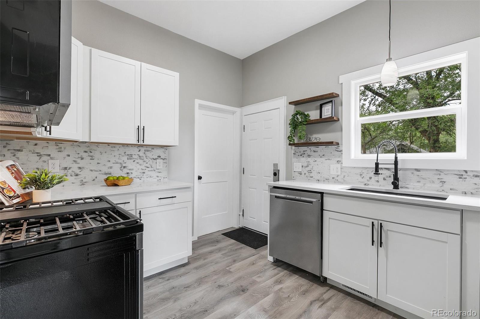 MLS Image #13 for 1028 e costilla street,colorado springs, Colorado