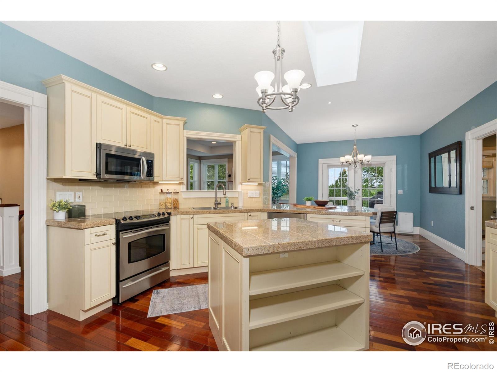 MLS Image #8 for 1926  crested butte court,loveland, Colorado