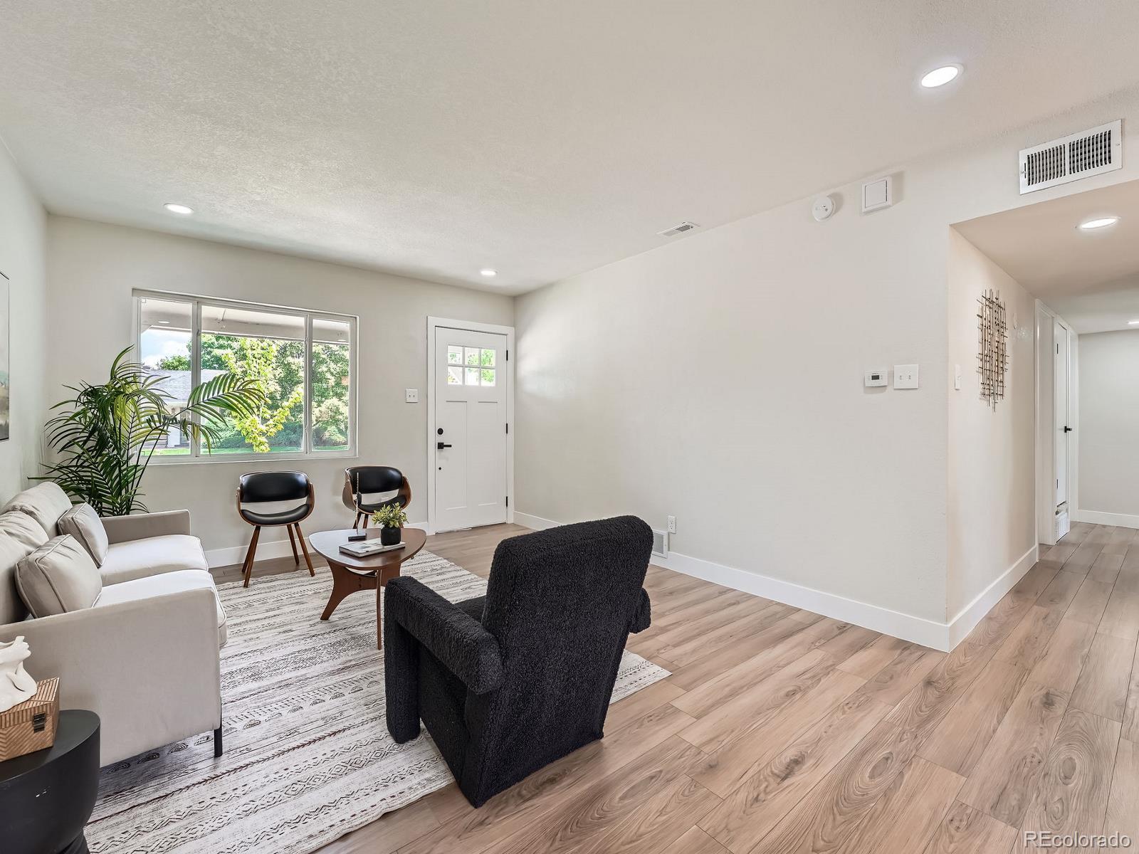 MLS Image #4 for 1245  troy street,aurora, Colorado