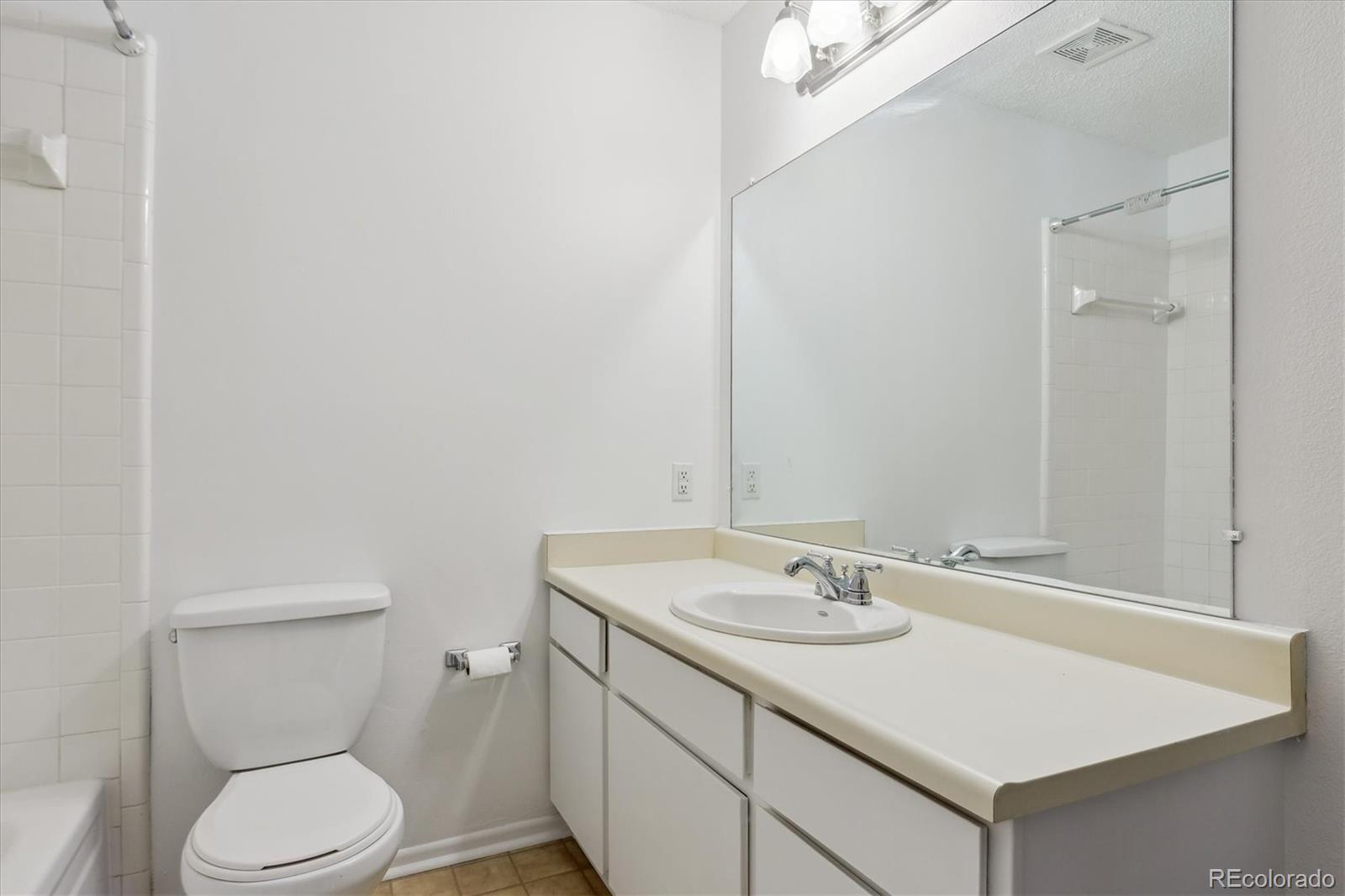 MLS Image #13 for 7275 s gaylord street,littleton, Colorado