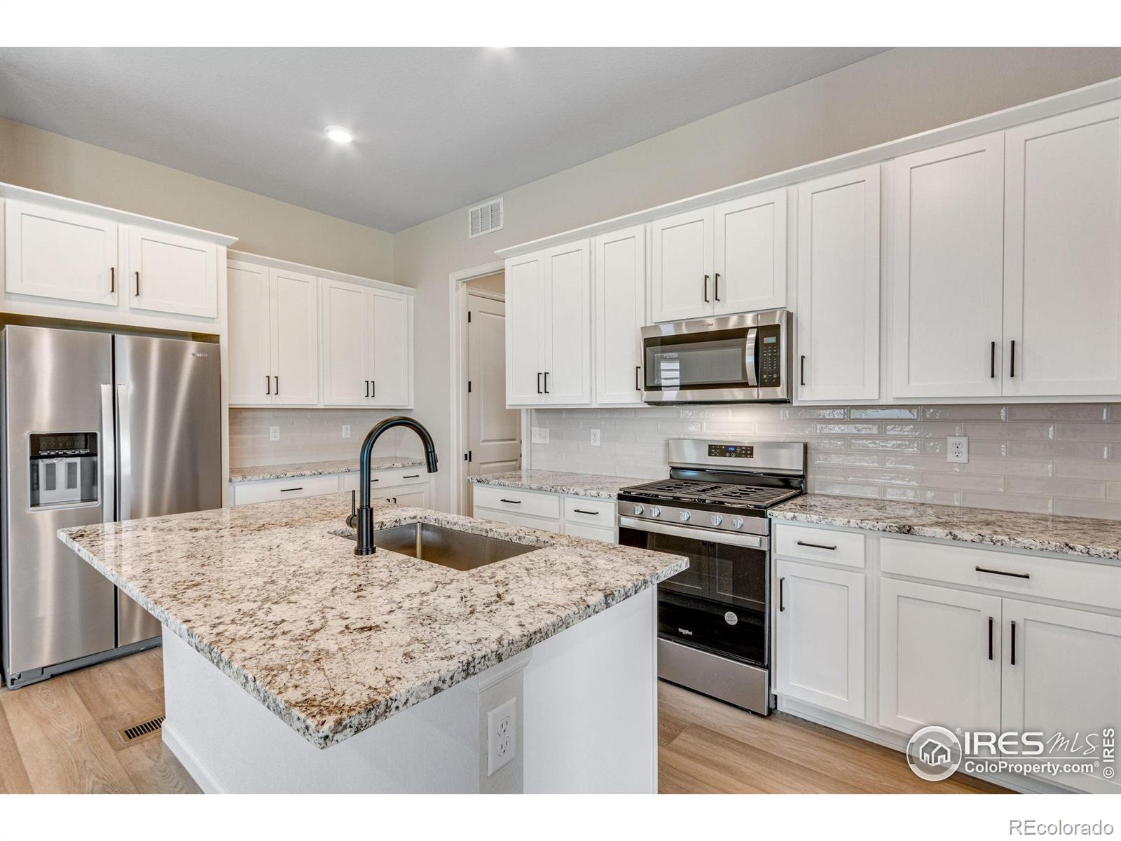 MLS Image #5 for 1790  mount meeker avenue,berthoud, Colorado