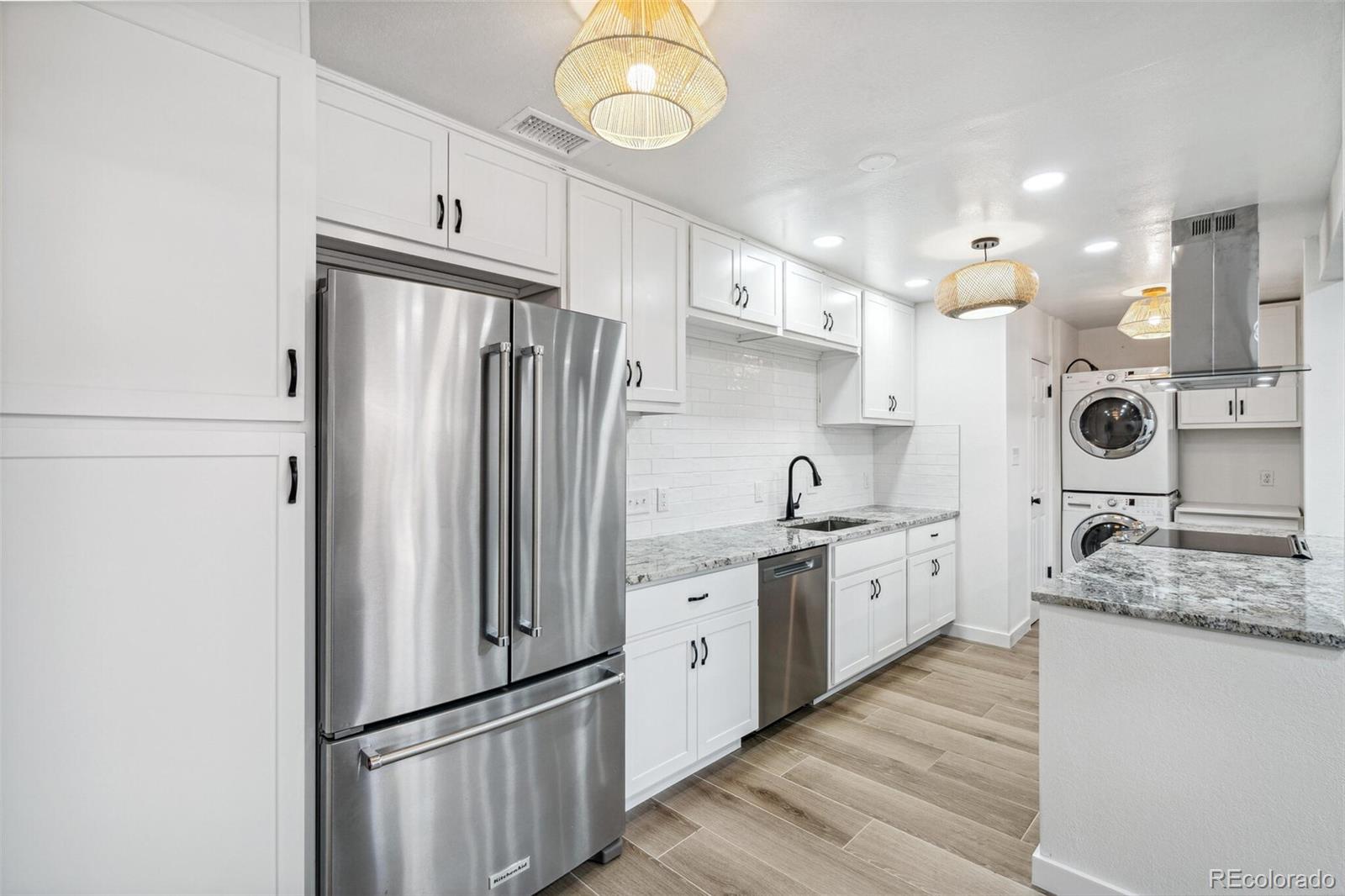 MLS Image #12 for 7995 e mississippi avenue,denver, Colorado