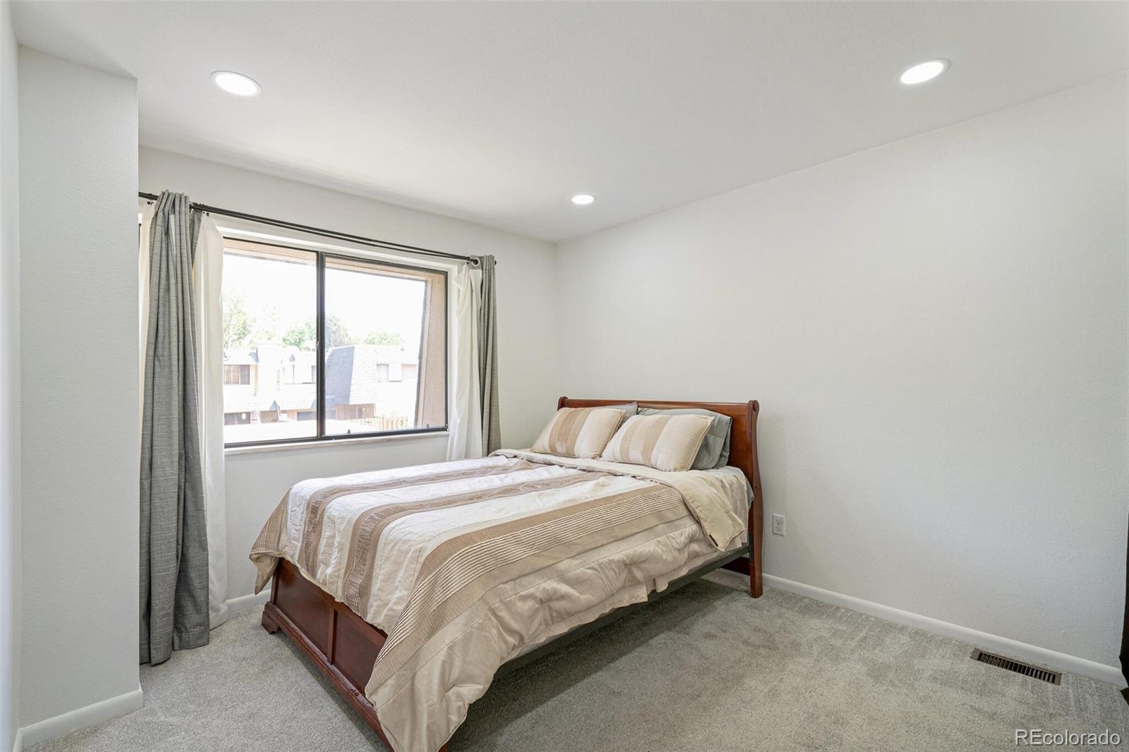 MLS Image #20 for 7995 e mississippi avenue,denver, Colorado