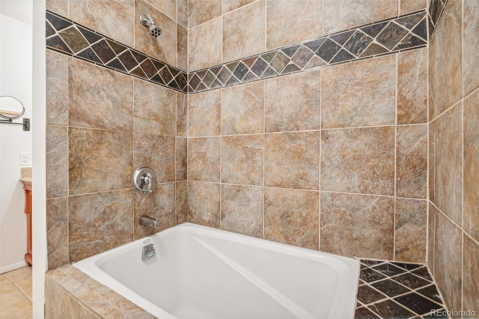 MLS Image #22 for 7995 e mississippi avenue,denver, Colorado