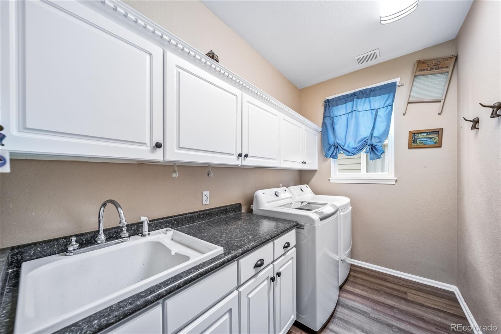 MLS Image #15 for 9928  sylvestor road,highlands ranch, Colorado