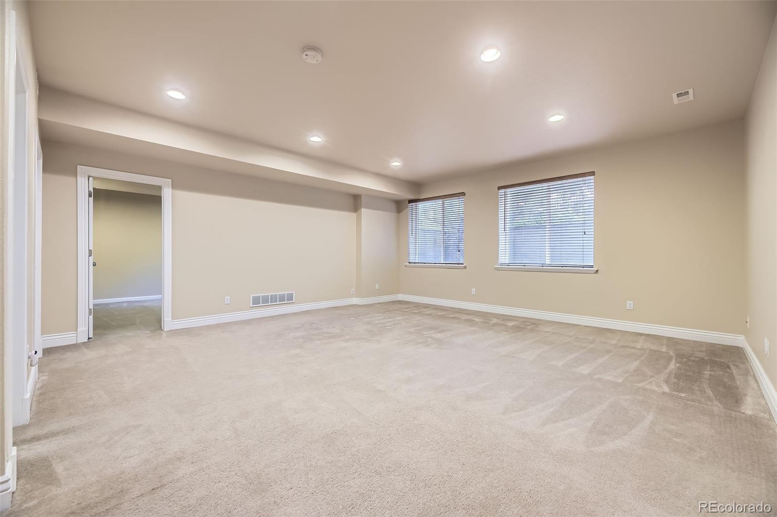 MLS Image #36 for 940  kearney street,denver, Colorado