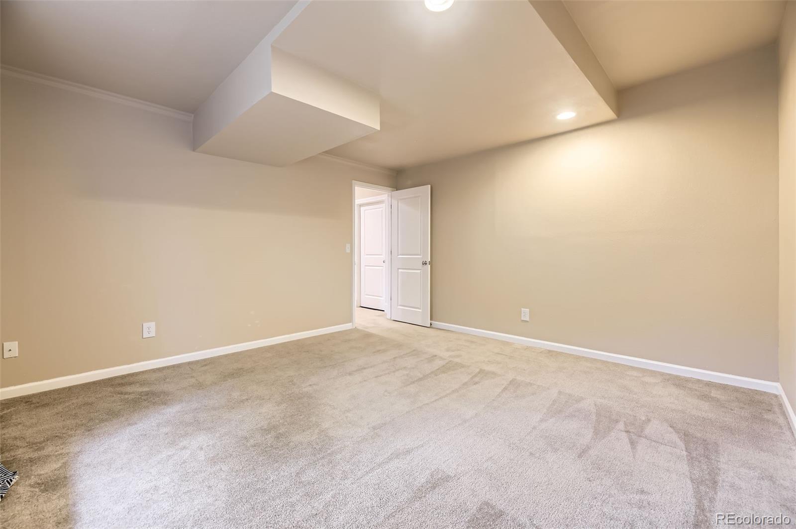 MLS Image #37 for 940  kearney street,denver, Colorado