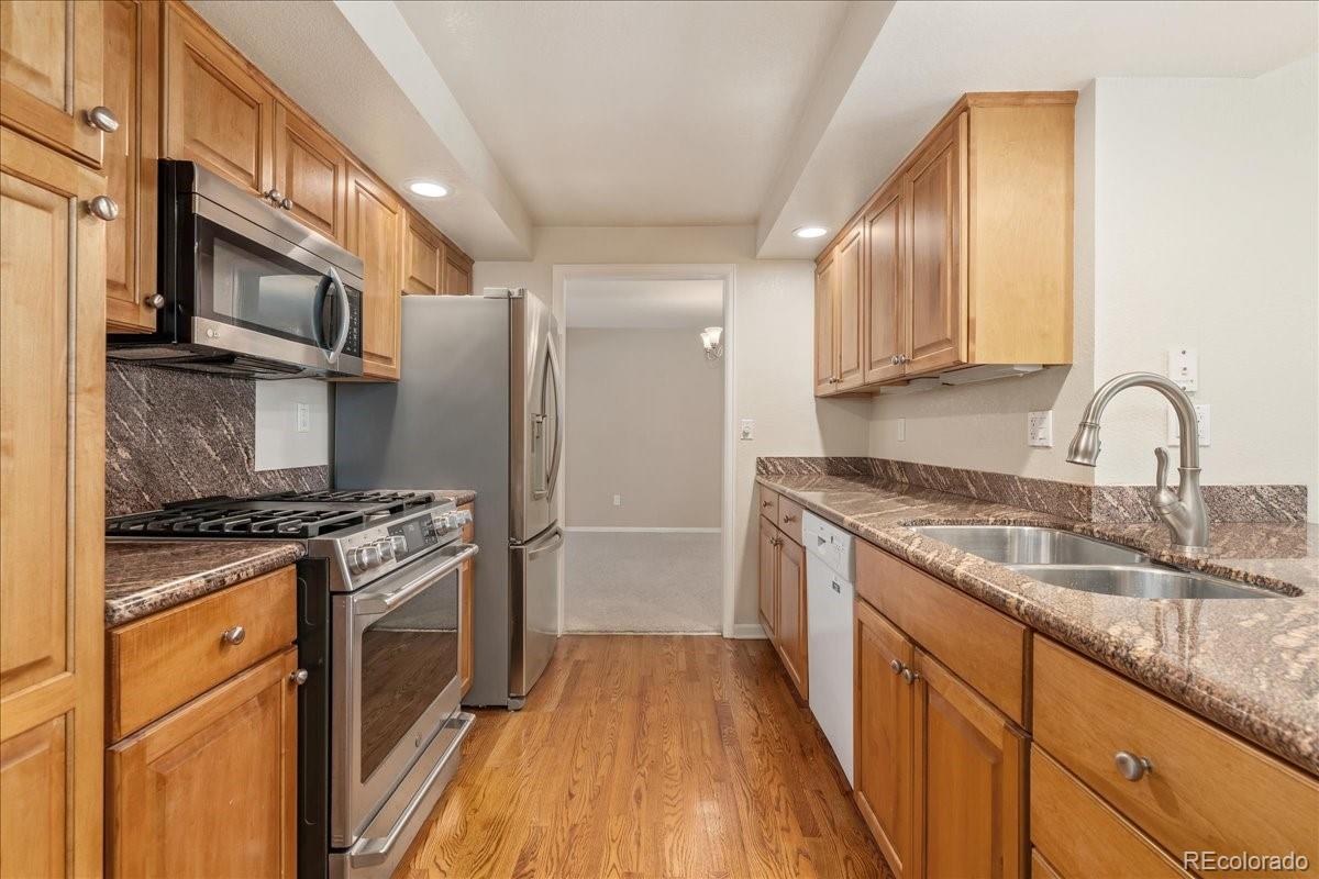 MLS Image #9 for 6407 s heritage place,centennial, Colorado
