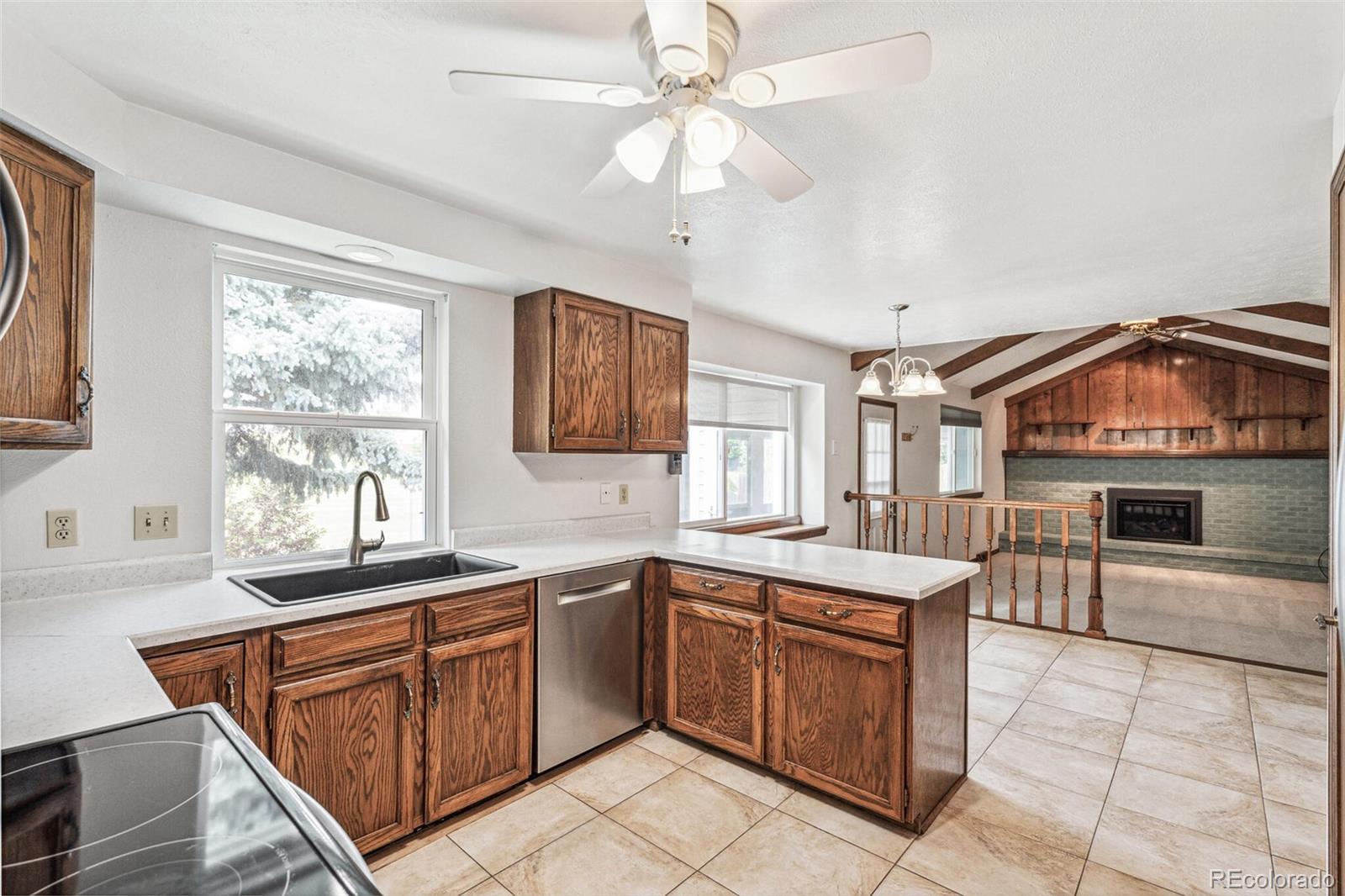 MLS Image #5 for 9431 w jewell place,lakewood, Colorado